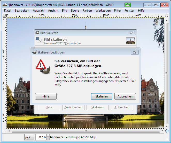 Bei sehr großen Bildern fordert GIMP mehr Speicher vom System und informiert Sie